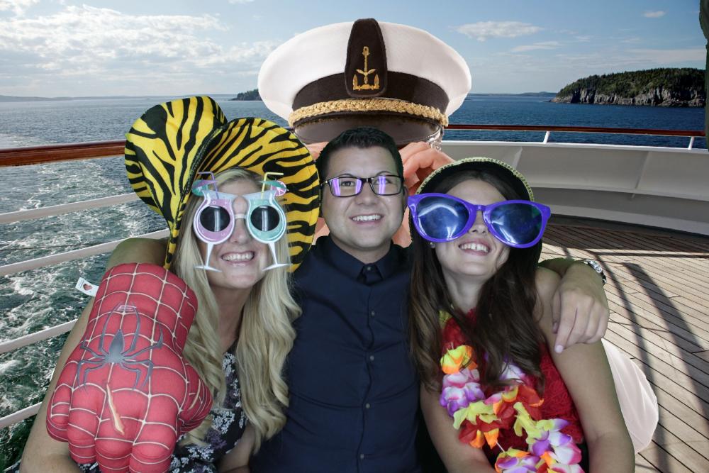 DHL South Regional Meeting | View more photos from the event at gallery.myphotoboothexperience.co.uk/u/MyPhotoBoothExperienceLtd/DHL-South-Regional-Meeting